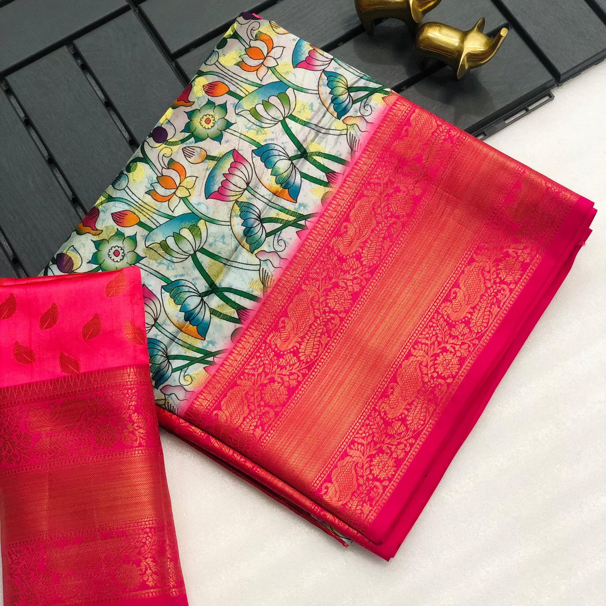 Classic & Graceful Kanchi Pattu Saree with Rich Self Zari Work SA925-1268