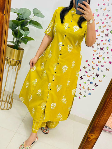 Designer Digital Print Co-Ord Set | A-Line Kurti with Ankle-Length Pants  ! SA625-708