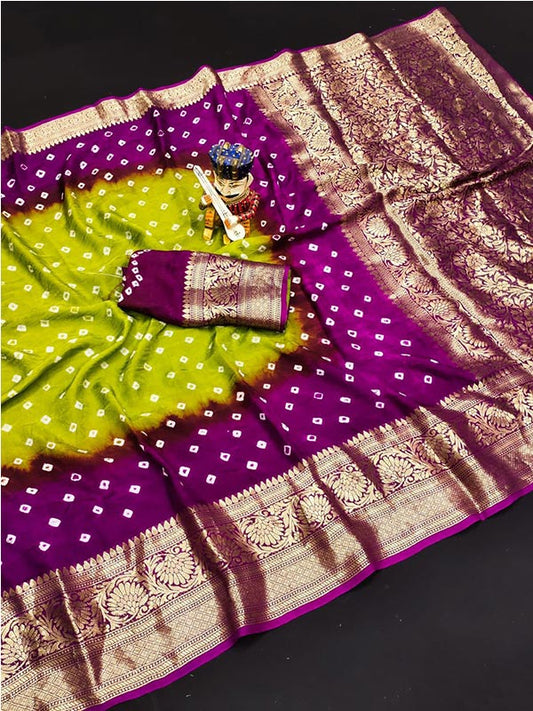 Light Green Bandhani Saree with Zari Border SA125-009