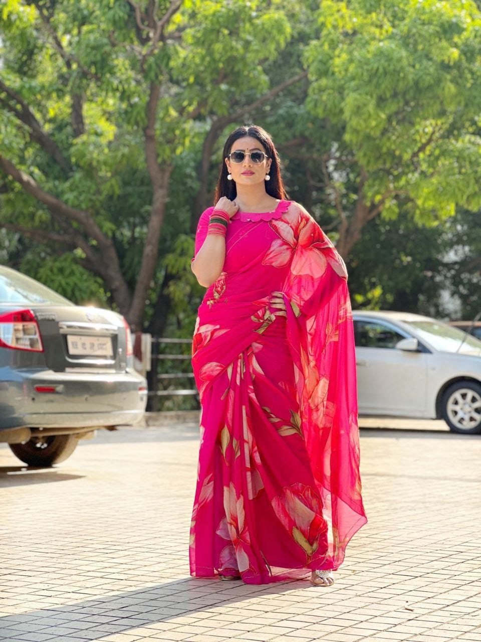 Handwork Khatli & Cutdana Detailing Sarees  SA725-912