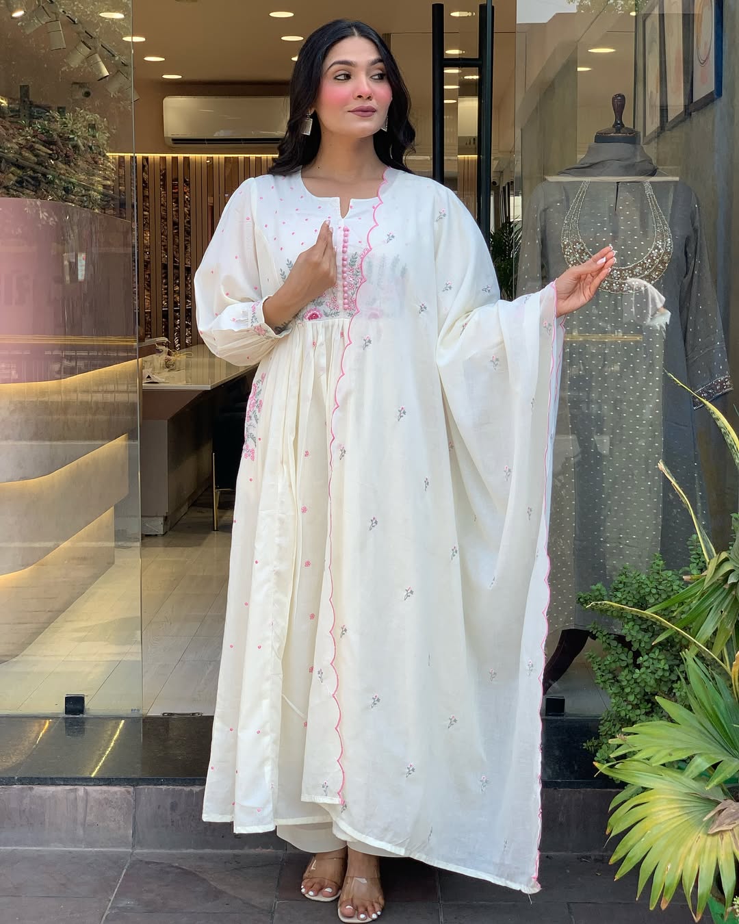 Pure Mul Mul Cotton Embroidered Kurta Pant Dupatta Set|| SA925-1114