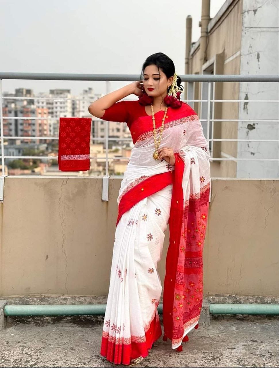 Red Devi – Durga Puja Special LinenSaree with Digital Print SA825-1015