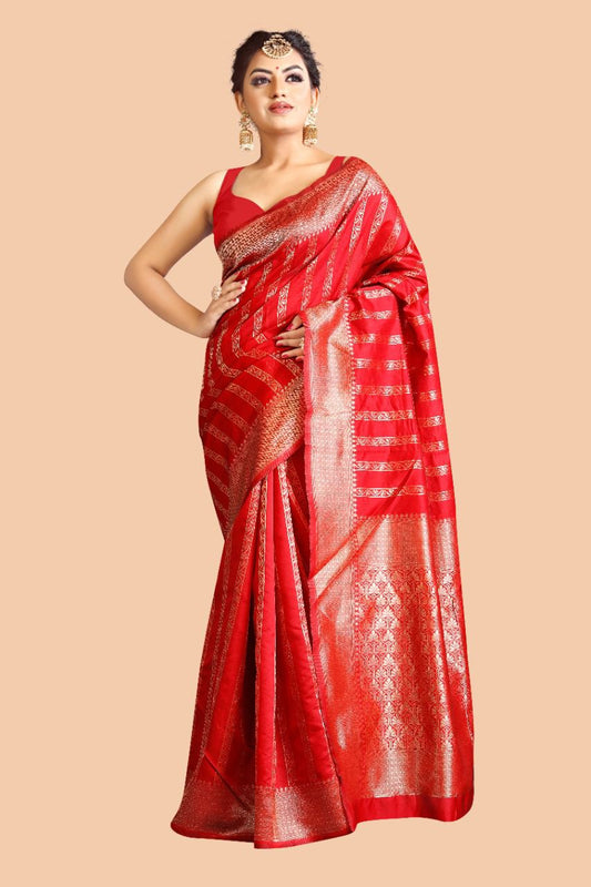 The Classic Weave: Traditional Soft Lichi Silk Saree for a Regal Look SA925-1095