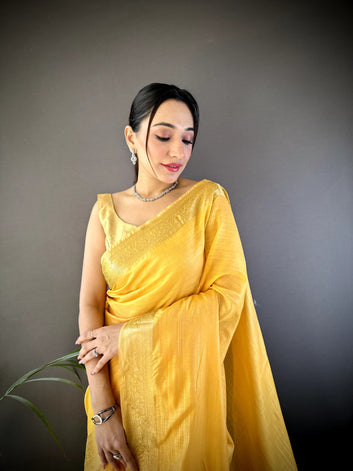 Celebrate Onam – Elegant Cotton Saree with Zari Checks & Rich Lagadi Zari Pallu SA825-967