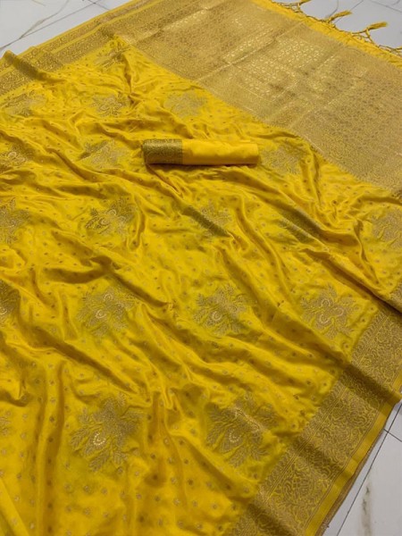 Exclusive Superb Silk weaving Saree with jari broder