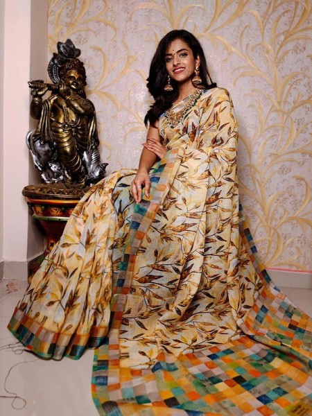 Stunning Look Linen Printed Saree with Silver Zari Patta 