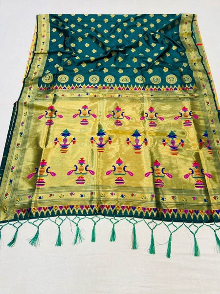 Beautiful Kanchipuram Pethani Silk weaving Saree