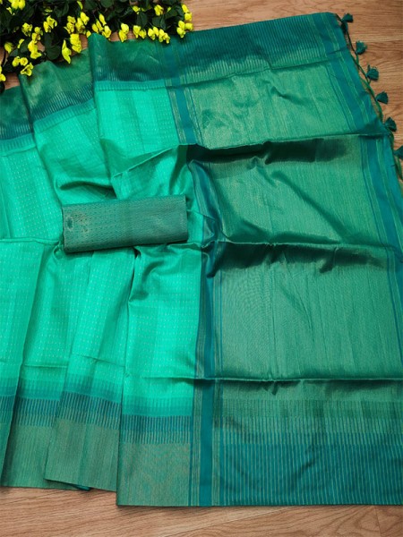 Ikkat Style Silk Saree with zari woven contrast with fancy tassels