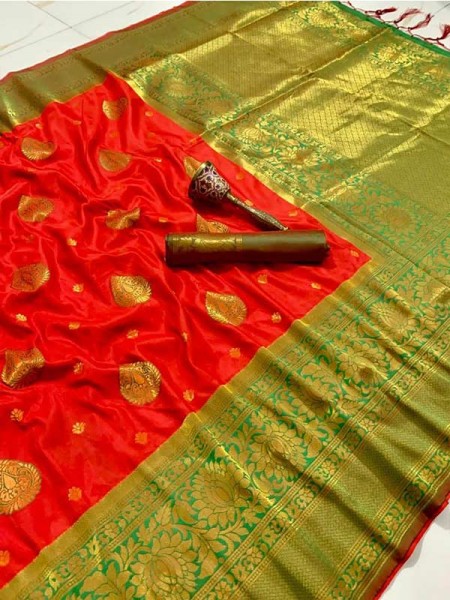  Soft Silk With Gold Zari And Reach Pallu Big Border Blouse-plain  Contrast Zari Border