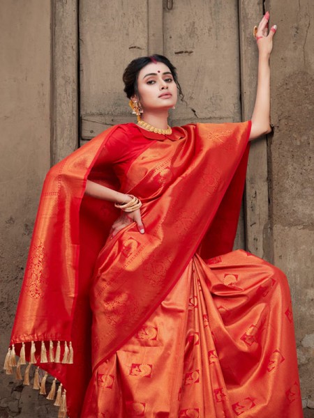 Stunning Look Pure Softy Silk weaving Saree with handloom zari 