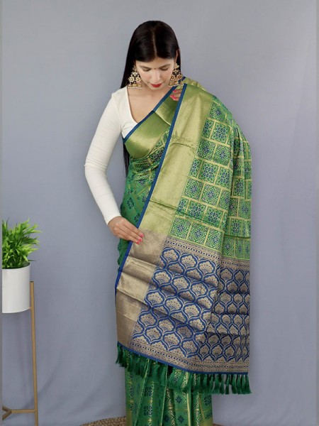 Special Designer Banarasi Patola Silk Saree with Reach Pallu