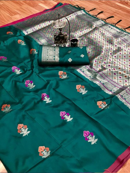 Stylish Look Lichi Silk weaving Saree with Silver Zari