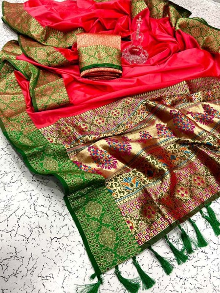 Stunning Look Banarasi Silk Saree with weaving Gold & Silver Zari