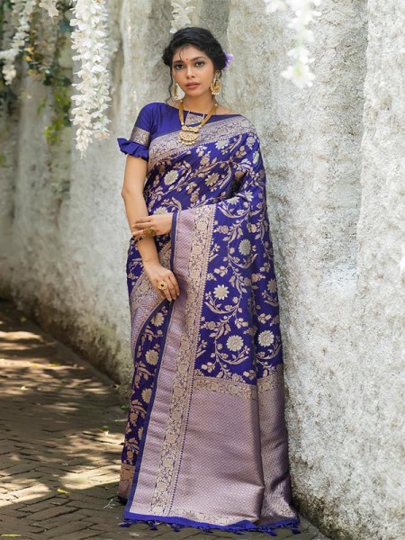 Stunning Look Banarasi Katan Silk Saree with gorgeous weaving Pallu