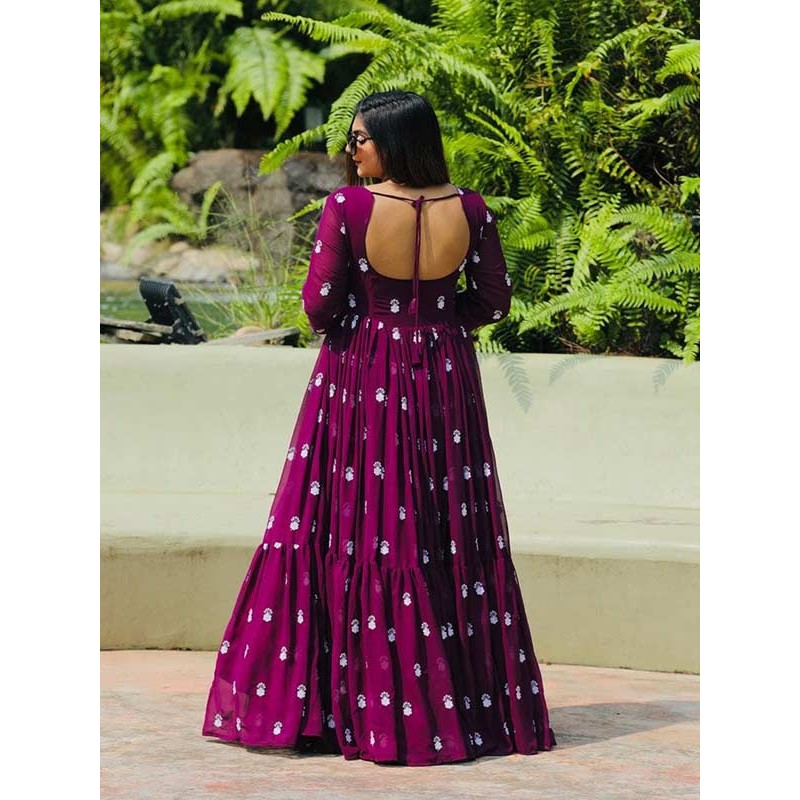 Convert old saree into beautiful long gown full cutting and stitching साडी  से गाउन कैसे बनाये – Artofit