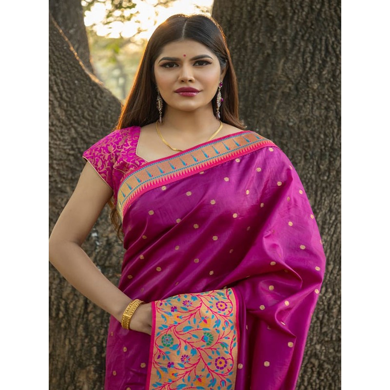 Rich Look Paithani Silk weaving Saree with Richness of Zari -Style Array