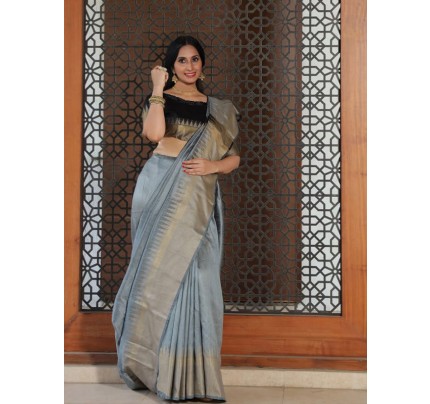 Exclusive Look Raw Silk weaving Saree with Temple woven border