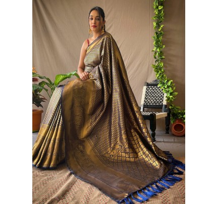 Amazing Stylish Kanjeevaram Pure Silk Saree with Heavy Golden Big Jacquard weaving Border