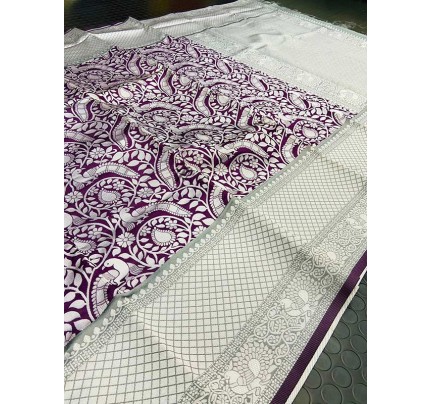 Beautiful Kanjivaram Silk weaving Saree with rich silver zari weaving pallu