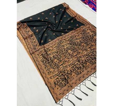 Stylish Look Raw Silk weaving Saree with Rich Pallu