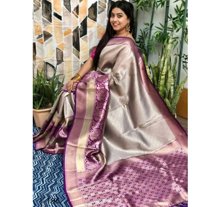 Latest Banarasi Silk Woven Saree With Heavenly Handwoven Art 