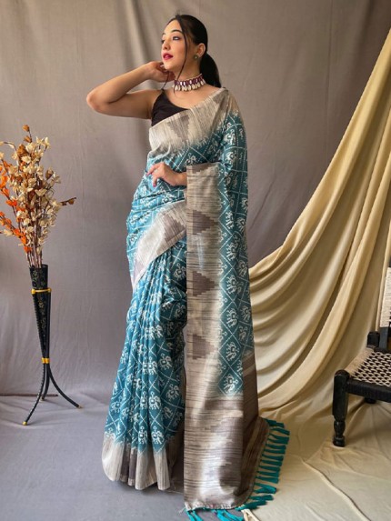 Traditional Cotton Patola Printed Saree with woven Temple Border having Rich Woven Pallu