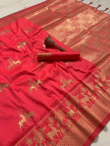 Wedding Designer Soft Silk wiwing Saree with Reach Pallu big border