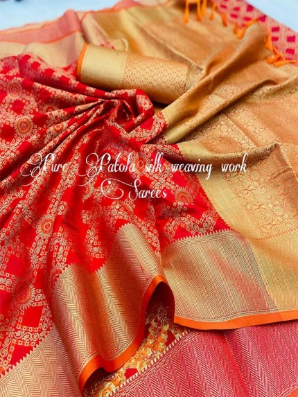 Elegant Look Silk weaving Saree with Awesome Antique Finish Zari