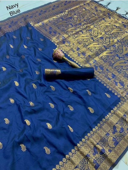 Fabulous Two Tone Soft Silk With Reach Pallu Saree