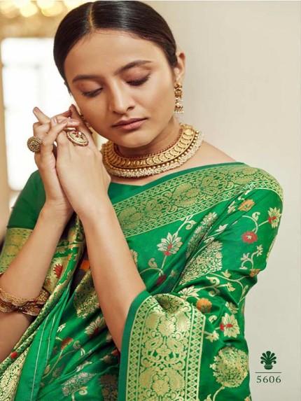 Stylish Look Green Colour  Soft Banarasi Silk Weaving Saree