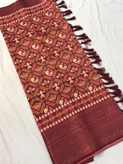 Traditional Soft Zari Weaving Silk Patola Digital printed Saree