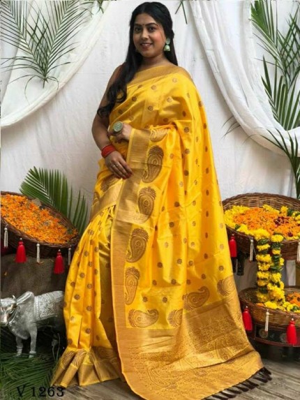 New Superhit Trending Banarasi Soft Silk Zari Woven Party Wear Saree 
