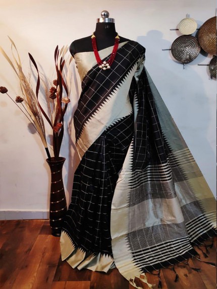 Checks Style Raw Silk Saree with temple border & cream Pallu