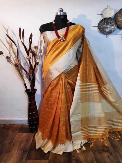 Checks Style Raw Silk Saree with temple border & cream Pallu