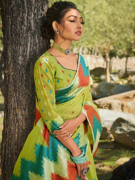 New Designer Green Colour  Soft Cotton With Designer Ikkat Pattern Border & Pallu Saree