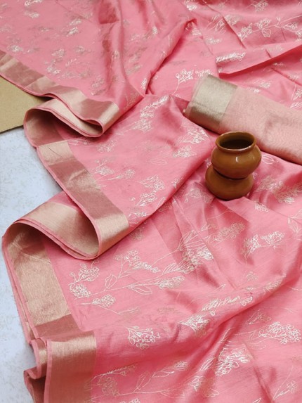 Traditional Silk weaving Saree with exclusive shining hand print and zari woven broder