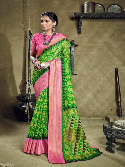 Soft Cotton Saree With Zari Woven Border Comes With Beautiful Floral Designs Saree
