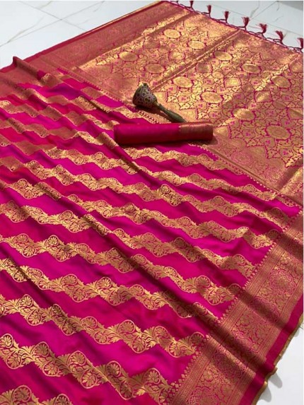 Traditional Banarasi Handloom Very Soft Silk Weaving  Saree With Rich  Pallu
