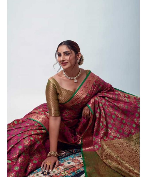 Traditional Soft Zari Weaving Silk Patola Saree -Style Array